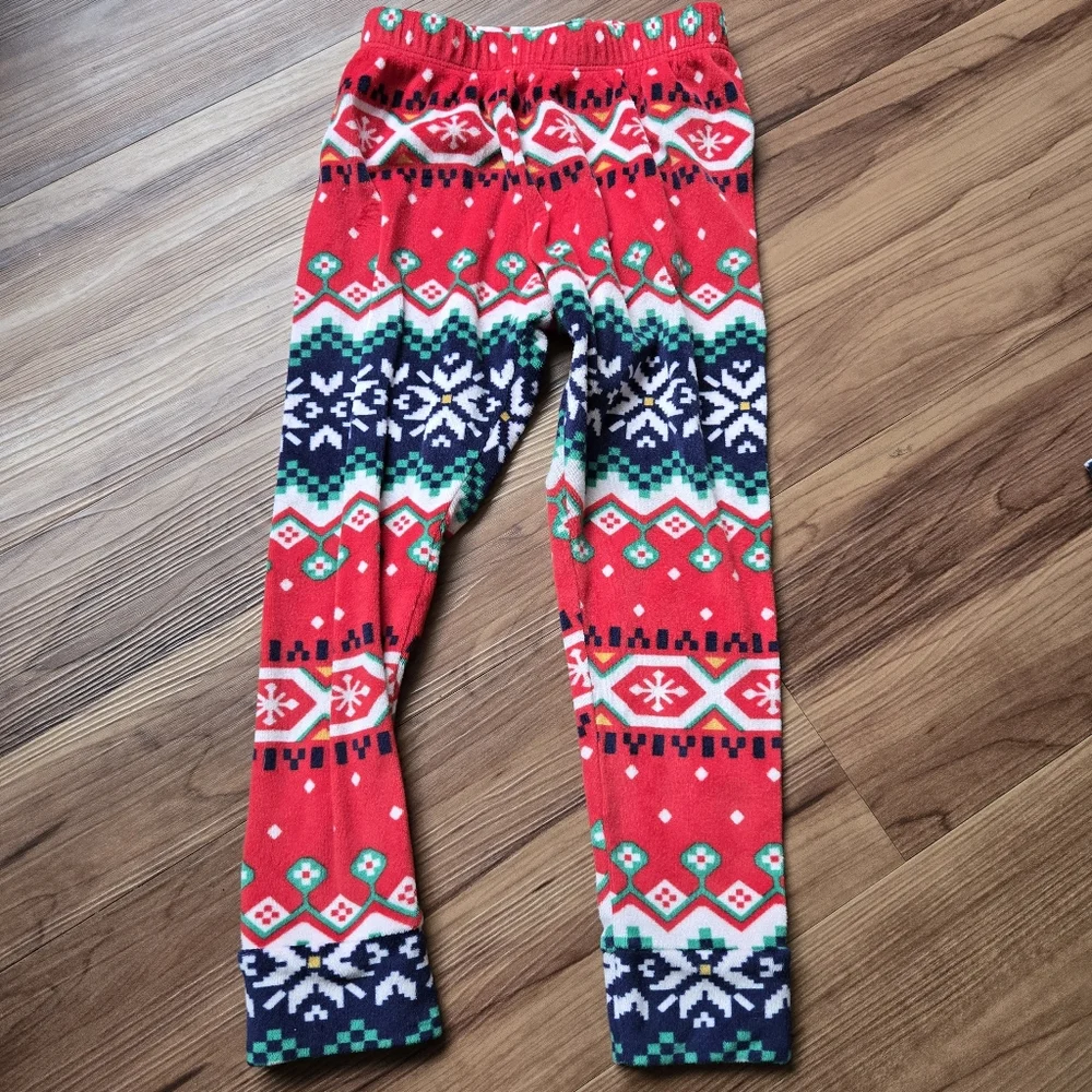 Kids 4T Set of 2 Winter Holiday Fair Isle Holiday Pajama sets EUC Red & Blue